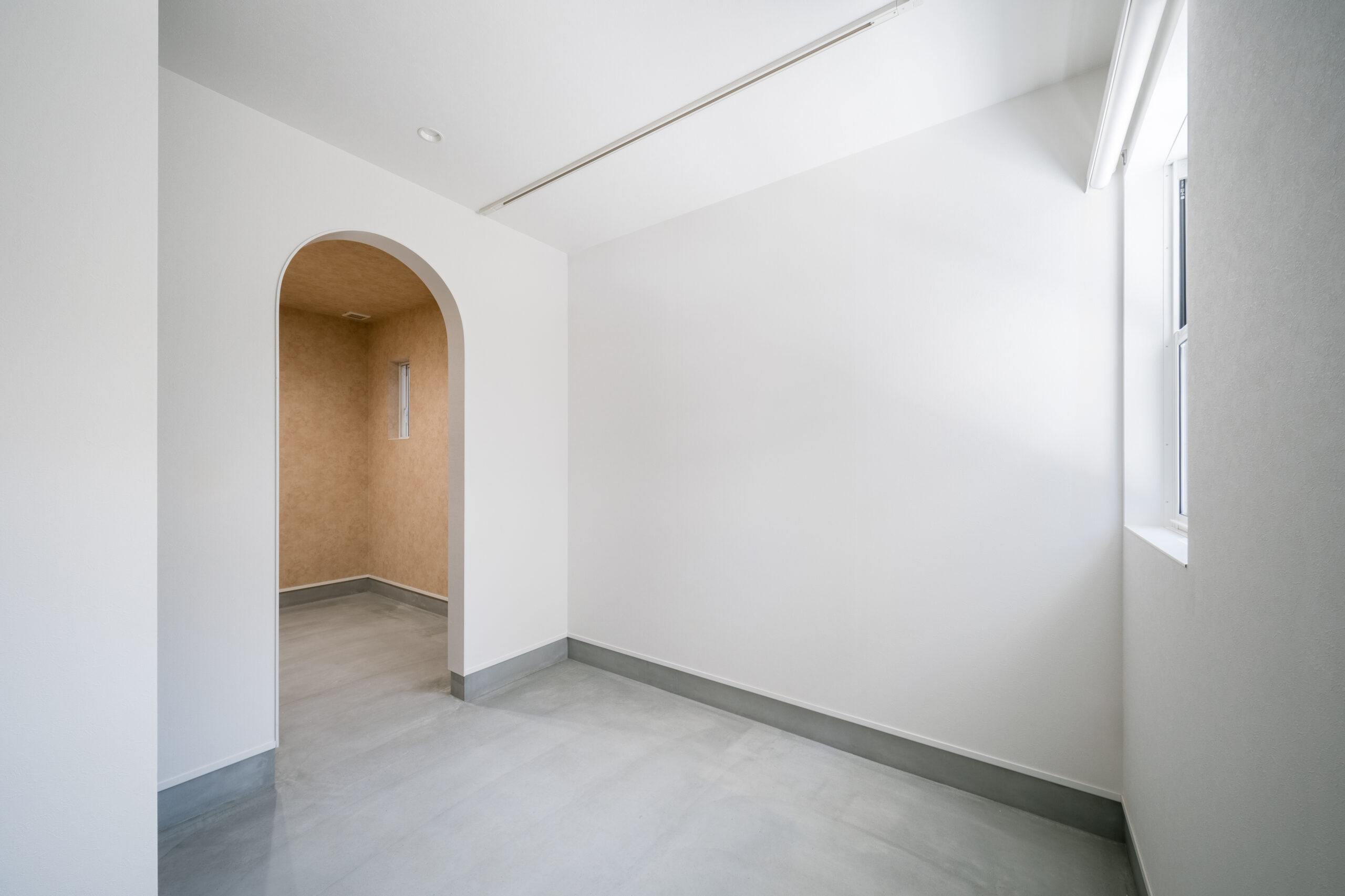 アトリエのある狭小住宅