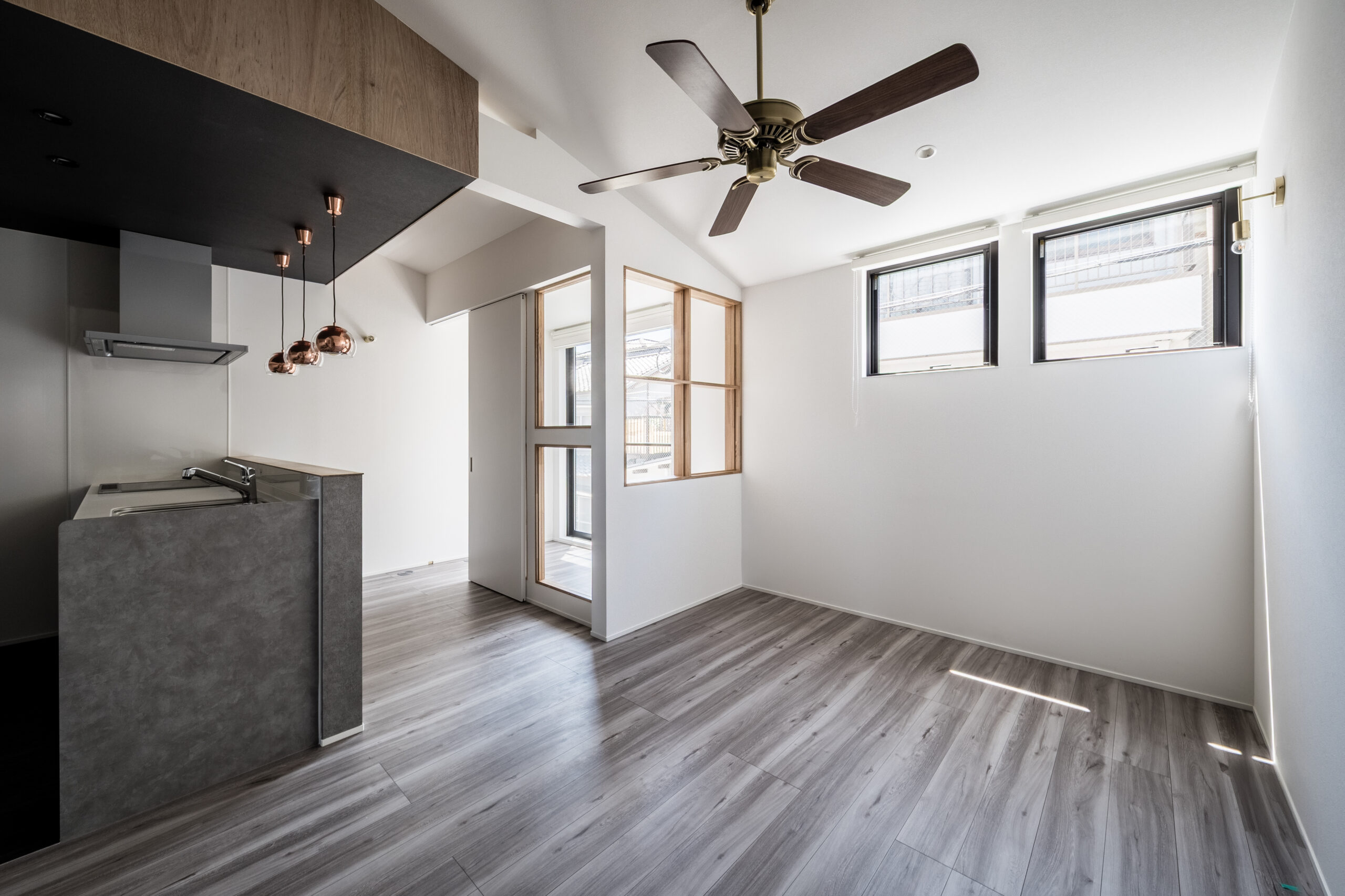 アトリエのある狭小住宅